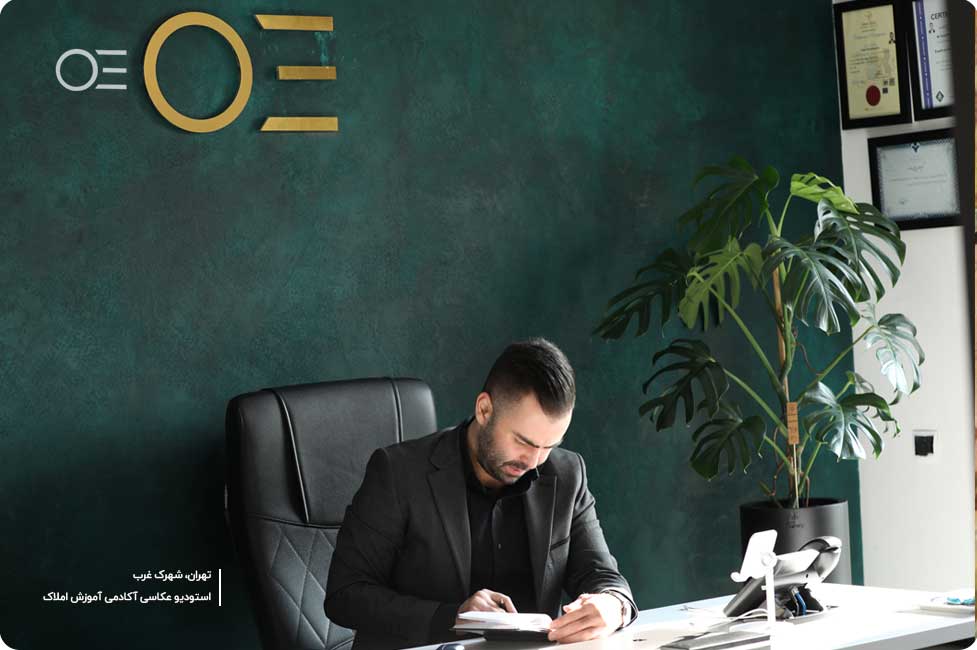 چگونه بیزینس کوچینگ می‌تواند سیستم فروش شما در بازار املاک را متحول کند؟
