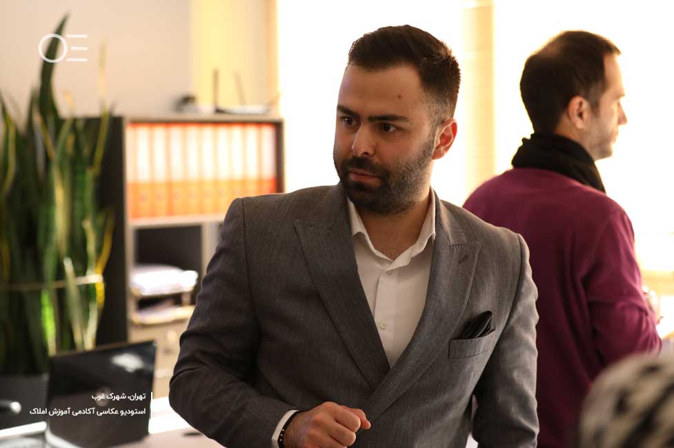 چگونه باید مشاور املاک شوم؟